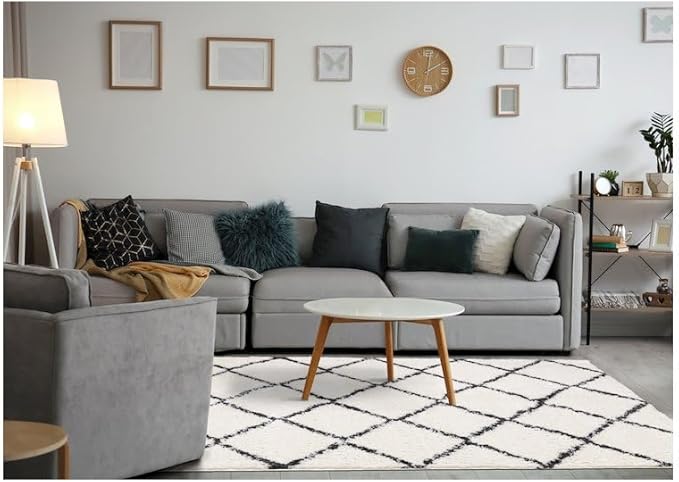 Soft Grey and White Lattice Carpet for Bedroom, 5x7 Washable Modern Rug for Living Room or a Versatile Accent to Refresh Any Room Décor