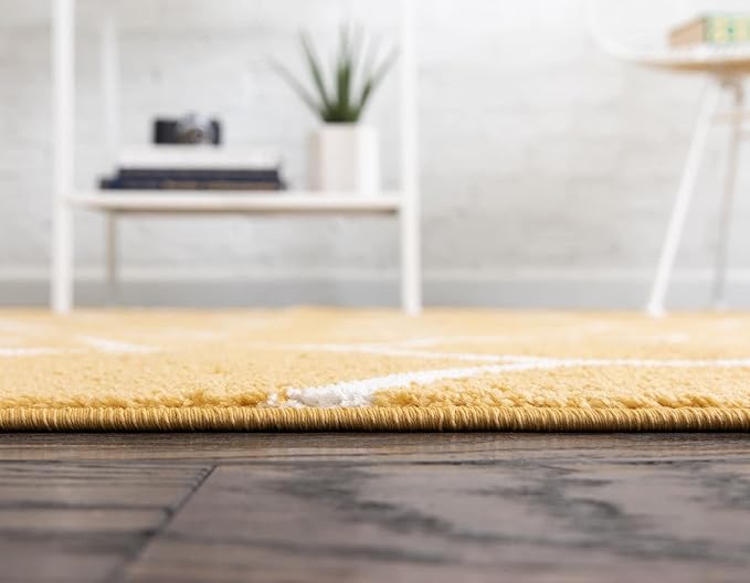 Rugs.com Lattice Frieze Collection Rug – 3' 3 x 5' 3 Oval Yellow Medium Rug Perfect for Living Rooms, Large Dining Rooms, Open Floorplans
