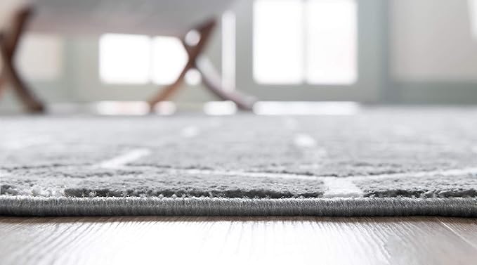 Rugs.com Lattice Trellis Collection Rug – 8' x 10' Gray Low-Pile Rug Perfect for Living Rooms, Large Dining Rooms, Open Floorplans