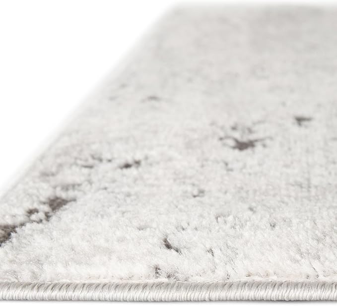 Rugs.com Leipzig Collection Rug – 8 Ft Square Gray Low-Pile Rug Perfect for Living Rooms, Kitchens, Entryways