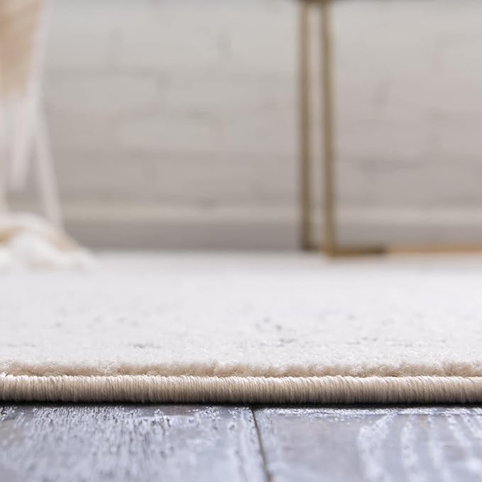 Unique Loom Isabella Collection Area Rug - Adjani (3' 3" x 5' 3" Rectangle, White/ Blue)