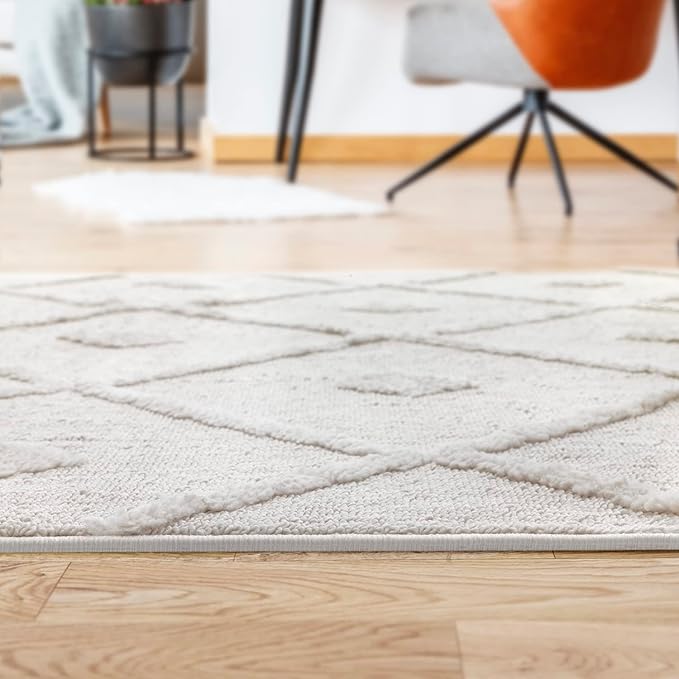 Antep Rugs Palafito 6x9 Geometric Shag Diamond High-Low Pile Textured Indoor Area Rug (Beige, 6'7" x 9')