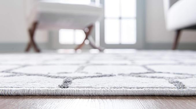 Rugs.com Lattice Trellis Collection Rug – 10 Ft Runner White Low-Pile Rug Perfect for Hallways, Entryways