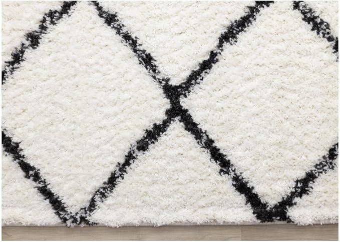 Soft Grey and White Lattice Carpet for Bedroom, 5x7 Washable Modern Rug for Living Room or a Versatile Accent to Refresh Any Room Décor
