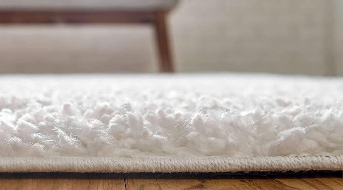 Unique Loom Davos Shag Collection Area Rug - Solid (7' 1" x 10' Rectangle, White/ Ivory)