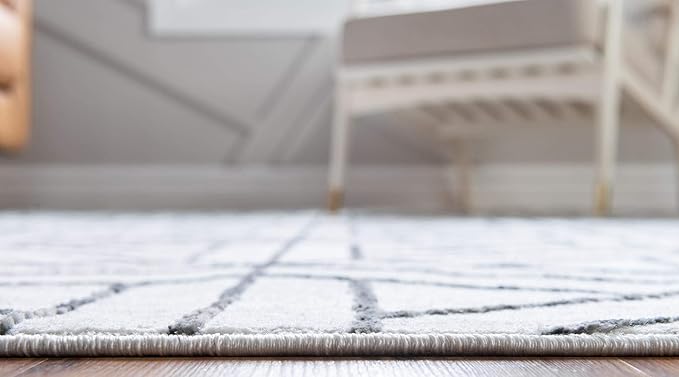 Rugs.com Lattice Trellis Collection Rug – 7' x 10' White Low-Pile Rug Perfect for Living Rooms, Large Dining Rooms, Open Floorplans