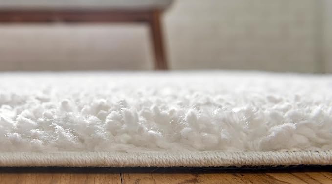 Unique Loom Davos Shag Collection Area Rug - Solid (5' 3" x 8' Oval, White/ Ivory)