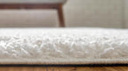 Unique Loom Davos Shag Collection Area Rug - Solid (5' 3" x 8' Oval, White/ Ivory)