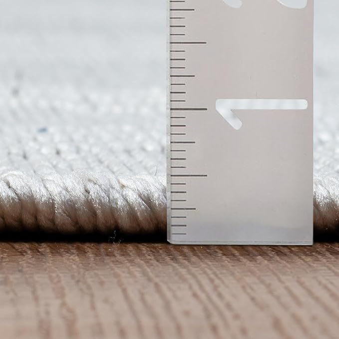 LUXE WEAVERS Modern Farmhouse White 8x10 Washable Area Rug, Anti-Slip Diamond Pattern Carpet
