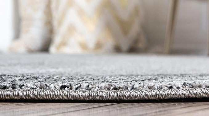Rugs.com Angelica Collection Rug – 4 Ft Round Light Gray Medium Rug Perfect for Kitchens, Dining Rooms