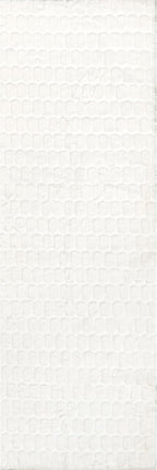 nuLOOM Nia White/Ivory, 2'6" x 8', Cozy Shag, Fluffy and Soft, High Traffic, Stain Resistant, Easy Clean, Durable Machine Washable Runner for Bedroom, Living Room, Dining, Den, Foyer, Entryway