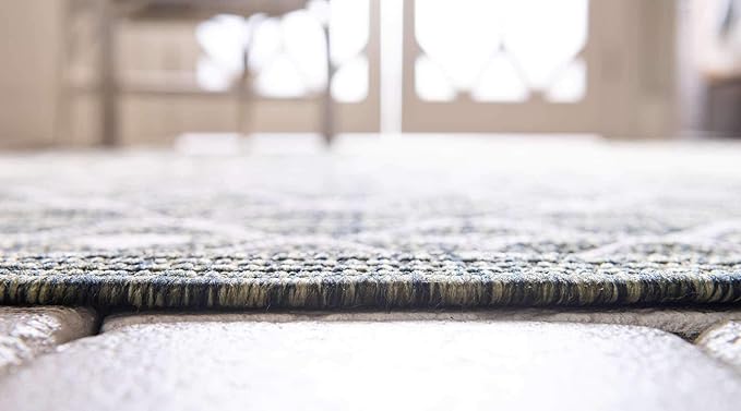 Unique Loom Outdoor Trellis Collection Area Rug - Tribal Trellis (7' 1" x 10' Rectangle, Green/ Natural)