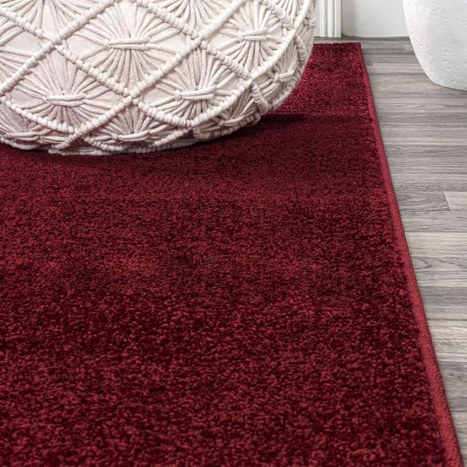 JONATHAN Y Haze Solid Low-Pile Dark Red 5' Round Indoor Area Rug, Coastal,Bohemian,Minimalist,Classic, Easy-Cleaning for Living Room,Bedroom,Kitchen,Pet Friendly,Non-Shedding (SEU100Q-5R)