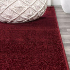 JONATHAN Y Haze Solid Low-Pile Dark Red 5' Round Indoor Area Rug, Coastal,Bohemian,Minimalist,Classic, Easy-Cleaning for Living Room,Bedroom,Kitchen,Pet Friendly,Non-Shedding (SEU100Q-5R)