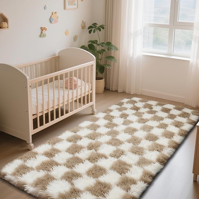 Checkered Rug for Bedroom, 3x7 Beige and White Area Rugs, Classic Checkered Carpets Shaggy Area Rug, Bedside Rugs for Living Room Bedroom Kids Room Home Decor