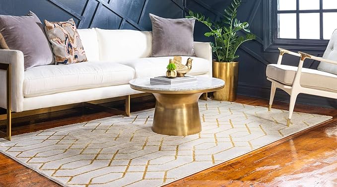 Unique Loom Marilyn Monroe Glam Collection Area Rug - Trellis (7' 10' x 10' Rectangle, White Gold/ Gold)