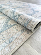 Fame Living Faded Oushak Rug, Turkish Vintage Floral Pastel Large Oversized Area Rugs for Living Room Dining Bedroom Kitchen Bathroom Nursery (852CB, 2' x 3')