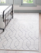 Unique Loom Glam Collection Area Rug - Trellis (6' 1" x 9' Rectangle, White Silver/ Silver)