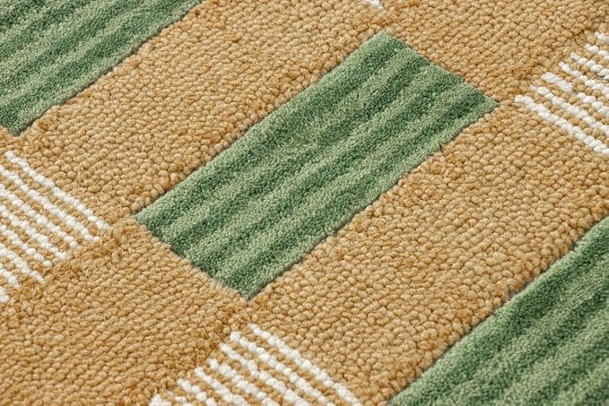 Hand-Tufted Wool Area Rug with Scalloped Edges, Beige and Green Plaid Pattern, Cozy and Soft Accent Rug for Living Room, Bedroom, and Nursery, Handmade Decorative Rug, 5x8 Ft