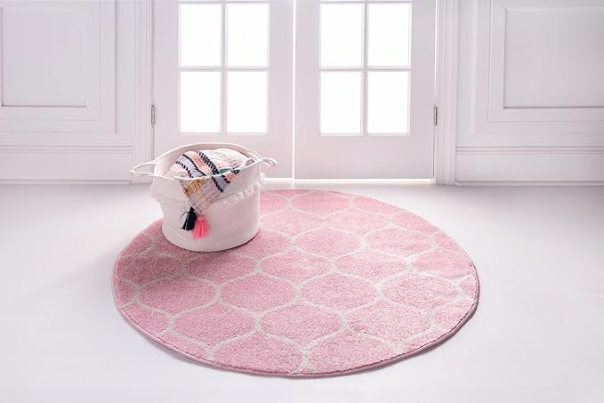Rugs.com Lattice Frieze Collection Rug – 8' Round Light Pink Medium Rug Perfect for Kitchens, Dining Rooms