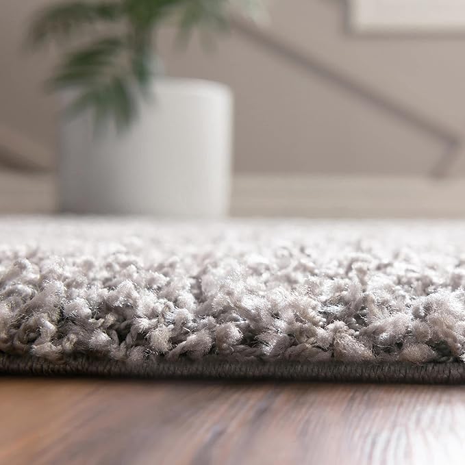 Unique Loom Solid Shag Collection Area Rug (3' 3" Square, Cloud Gray)