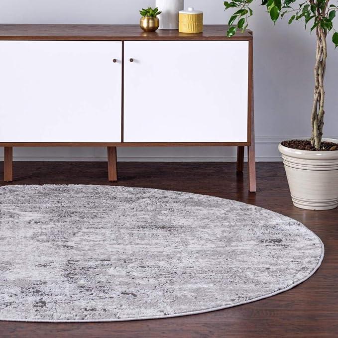 Rugs.com Leipzig Collection Round Rug – 7 Ft Round Grey Low-Pile Rug Perfect for Kitchens, Dining Rooms