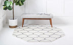 Rugs.com Lattice Frieze Collection Rug – 5' Octagon Ivory Medium Rug Perfect for Living Rooms, Kitchens, Entryways