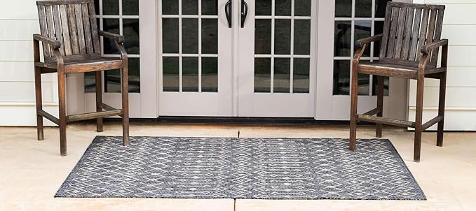 Unique Loom Outdoor Trellis Collection Area Rug - Tribal Trellis (5' 3" x 8' Rectangle, Charcoal Gray/ Natural)