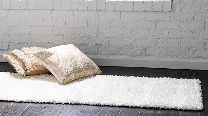 Unique Loom Solid Shag Collection Area Rug (2' 6" x 13' 1" Runner, Snow White)