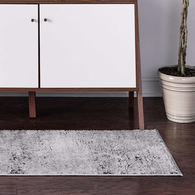 Rugs.com Leipzig Collection Runner Rug – 10 Ft Runner Grey Low-Pile Rug Perfect for Hallways, Entryways