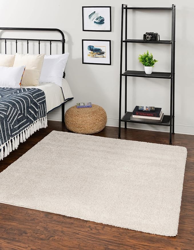 Unique Loom Solo Collection Area Rug - Calabasas (5' 3" Square, Ivory)
