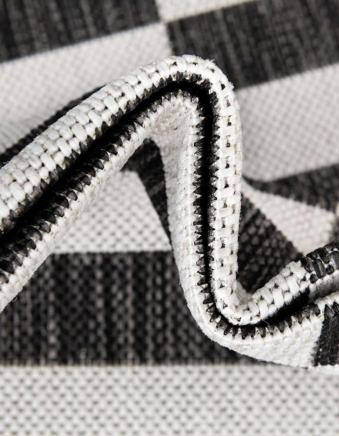 Unique Loom Outdoor Striped Collection Area Rug - Striped (2' 2" x 3' 7" Hearth Charcoal/Ivory)