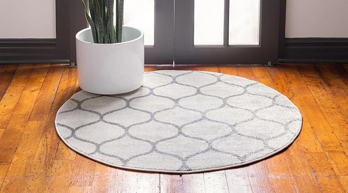 Rugs.com Lattice Frieze Collection Rug – 4' Round Ivory Medium Rug Perfect for Kitchens, Dining Rooms
