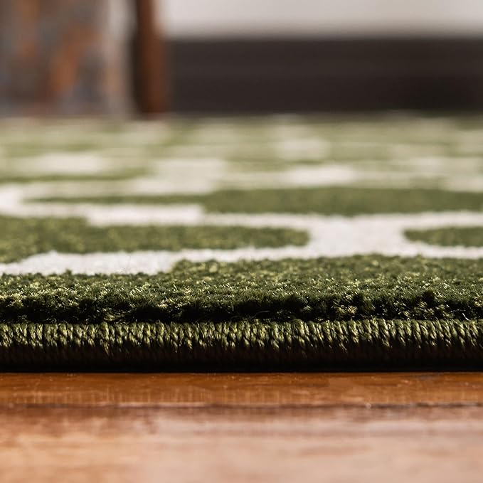 Rugs.com Lattice Collection Rug – 9' x 12' Dark Green Medium Rug Perfect for Living Rooms, Large Dining Rooms, Open Floorplans