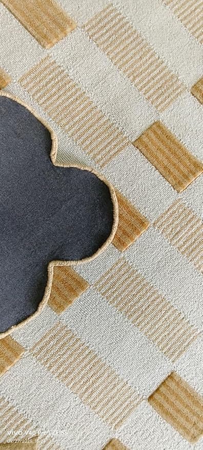Handmade Scalloped Wool Area Rug - Modern Geometric Pattern, Green-Beige Stripes, Checkered Chevron Design - Soft, Durable Thick Carpet for Living Room, Bedroom (Neutral Beige, 4' x 6')