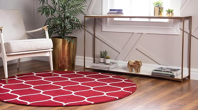 Rugs.com Lattice Frieze Collection Rug – 5' Round Red Medium Rug Perfect for Kitchens, Dining Rooms