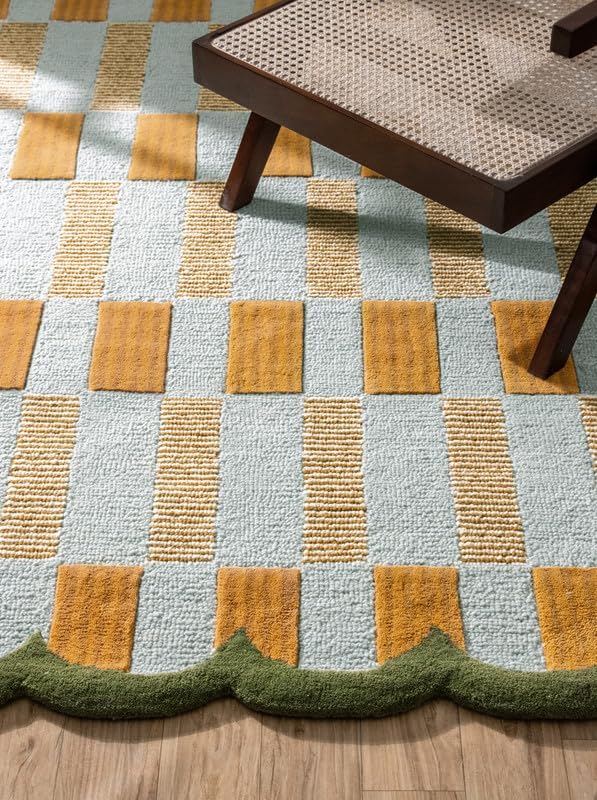 Hand-Tufted Wool Rug with Scalloped Edges, Light Blue Plaid Pattern, Cozy Soft Area Rug for Living Room, Bedroom, and Nursery, Handmade Modern Accent Rug, 5x5 Ft (Round)