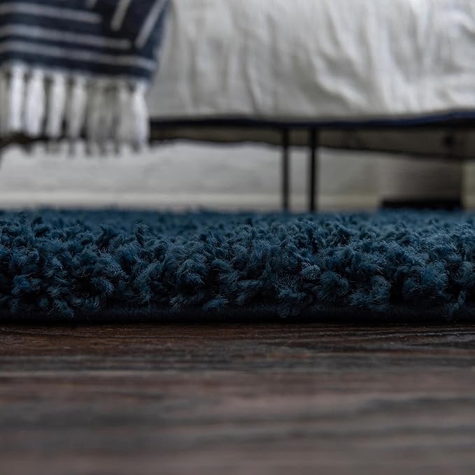 Unique Loom Solid Shag Collection Area Rug (3' 3" x 5' 3" Oval, Sapphire Blue/ Navy Blue)