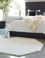 Unique Loom Solo Collection Area Rug - Calabasas (7' 10" Octagon, Snow White)