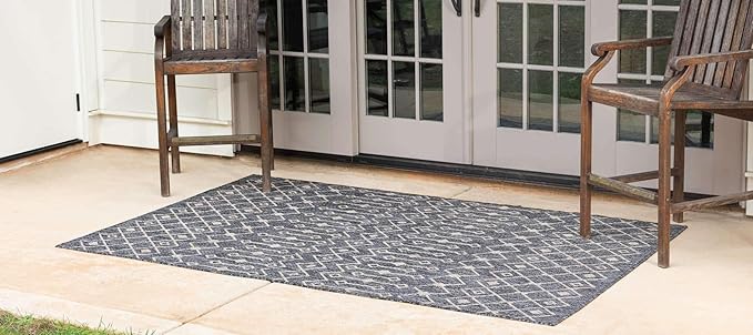 Unique Loom Outdoor Trellis Collection Area Rug - Tribal Trellis (9' x 12' Rectangle, Charcoal Gray/ Natural)