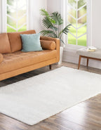 Unique Loom Solo Collection Area Rug - Calabasas (4' 1" x 6' 1" Rectangle, Snow White)
