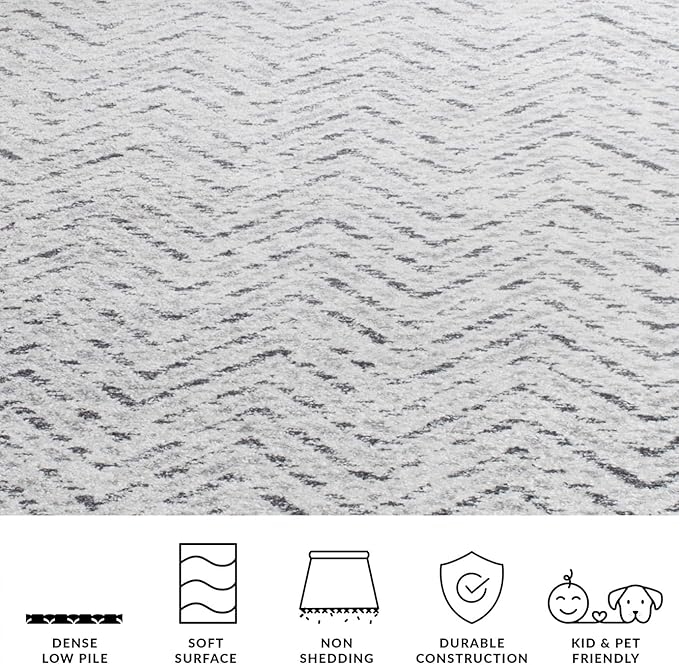 SAFAVIEH Adirondack Collection Runner Rug - 2'6" x 18', Ivory & Charcoal, Chevron Design, Non-Shedding & Easy Care, Ideal for High Traffic Areas in Living Room, Bedroom (ADR104N)