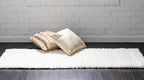 Unique Loom Solid Shag Collection Area Rug (2' 6" x 16' 5" Runner, Snow White)