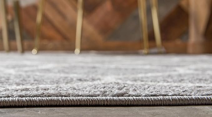 Rugs.com Lattice Frieze Collection Rug – 5' Square Light Gray Medium Rug Perfect for Living Rooms, Kitchens, Entryways