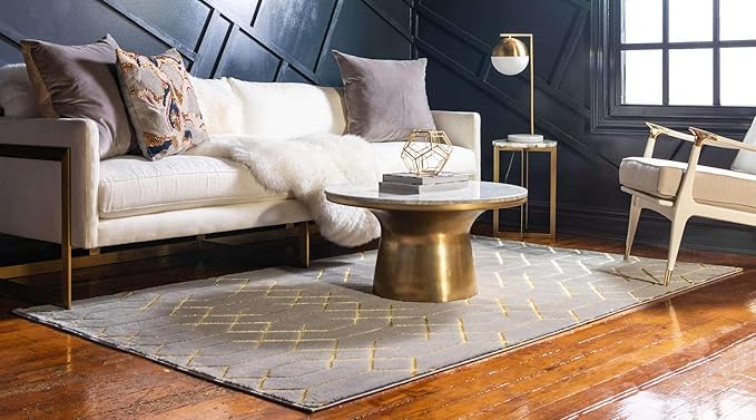 Unique Loom Marilyn Monroe Glam Collection Area Rug - Trellis (8'x 10' Rectangle, Gray Gold/ Gold)