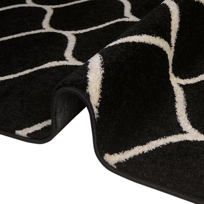 Rugs.com Lattice Frieze Collection Rug – 2' x 8' 8 Runner Black Medium Rug Perfect for Living Rooms, Large Dining Rooms, Open Floorplans