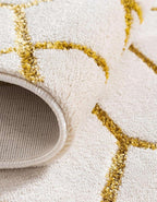 Unique Loom Marilyn Monroe Glam Collection Area Rug - Trellis (4' x 6' Oval, White Gold/ Gold)