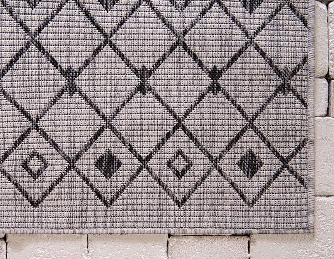 Unique Loom Outdoor Trellis Collection Area Rug - Tribal Trellis (2' x 6' 1" Runner, Gray/ Black)