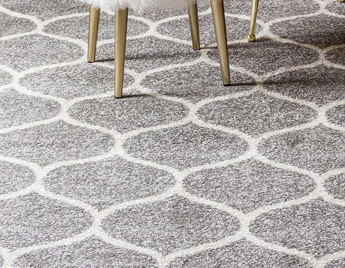 Rugs.com Lattice Frieze Collection Rug – 3' Square Light Gray Medium Rug Perfect for Living Rooms, Kitchens, Entryways
