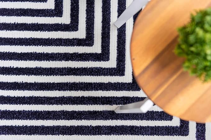 Unique Loom Sabrina Soto Outdoor Collection Geometric, Modern, Vibrant, Carved Area Rug (8' 0 x 10' 0 Rectangular, Navy Blue/ Ivory)